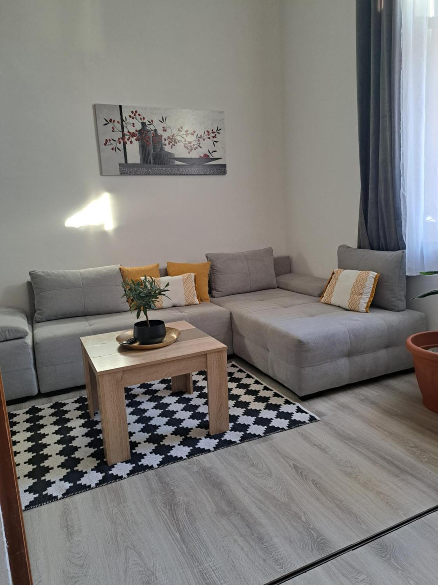 Ena & Marta Apartment Lovran